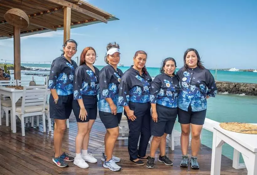 בית מלון כפרי Blu Galapagos Sustainable Waterfront Lodge