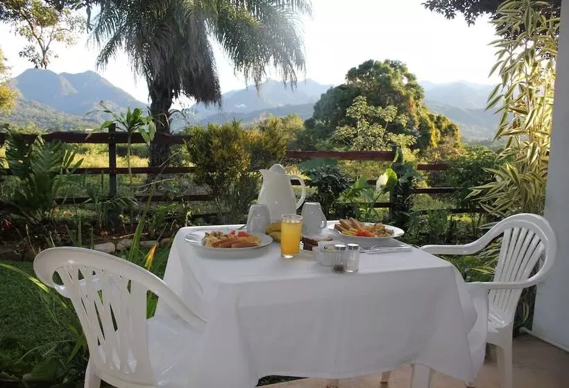 فندق Coffee Mountain Inn