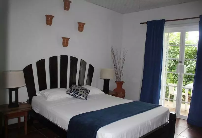 فندق Coffee Mountain Inn