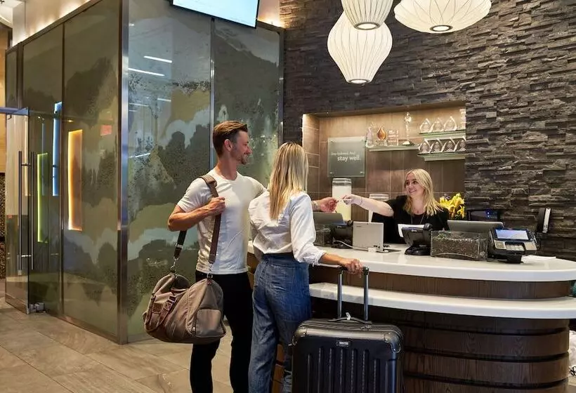 Even Hotel New York Times Square South, An Ihg