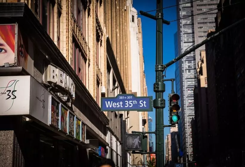 Even Hotel New York Times Square South, An Ihg
