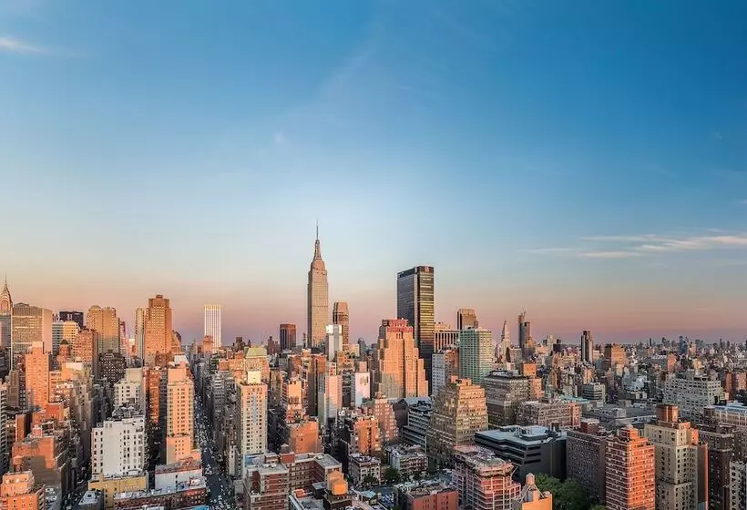Even Hotel New York Times Square South, An Ihg