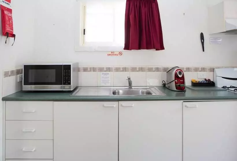 Отель Ingenia Holidays Torquay