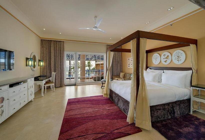 فندق Mayfair Palm Beach Resort