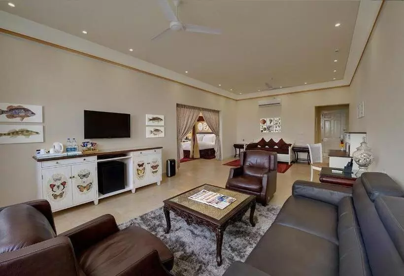 Hotel Mayfair Palm Beach Resort