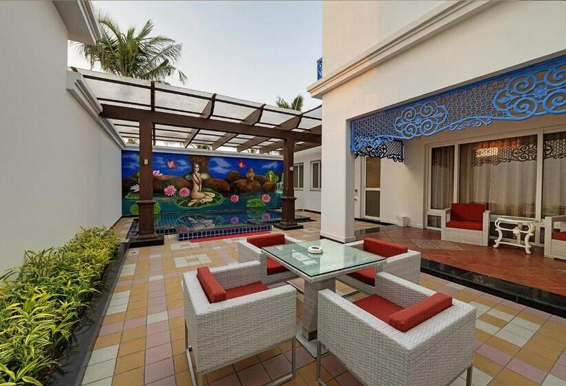 فندق Mayfair Palm Beach Resort