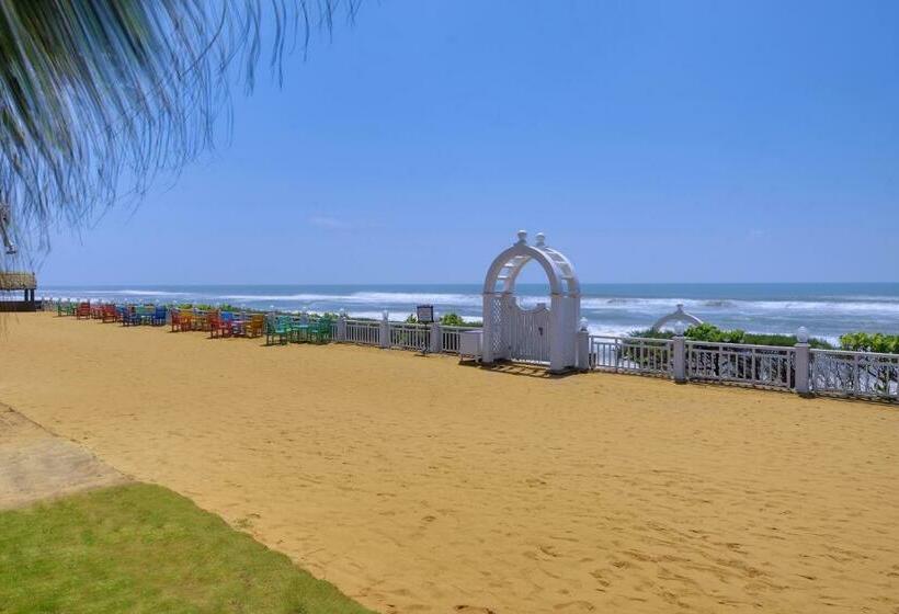 فندق Mayfair Palm Beach Resort