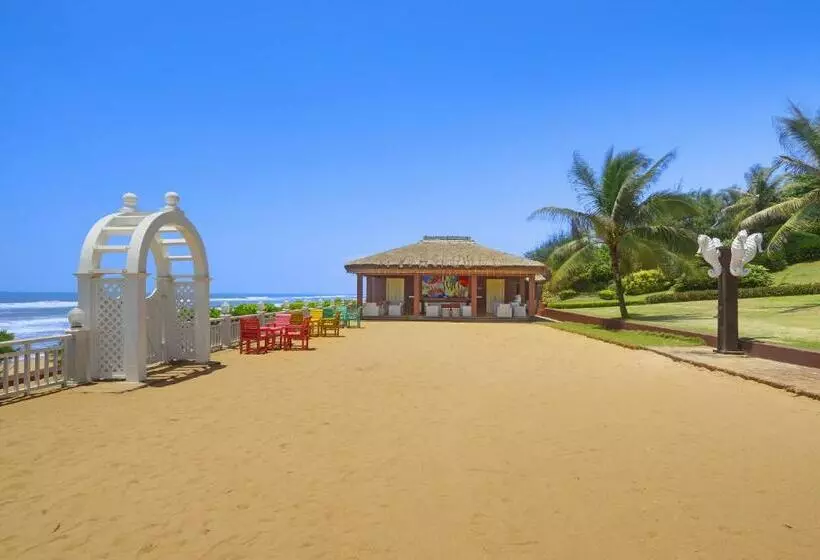 Hotel Mayfair Palm Beach Resort