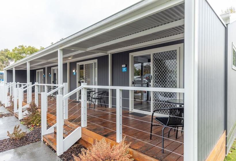 בית מלון כפרי Nrma Ballarat Holiday Park