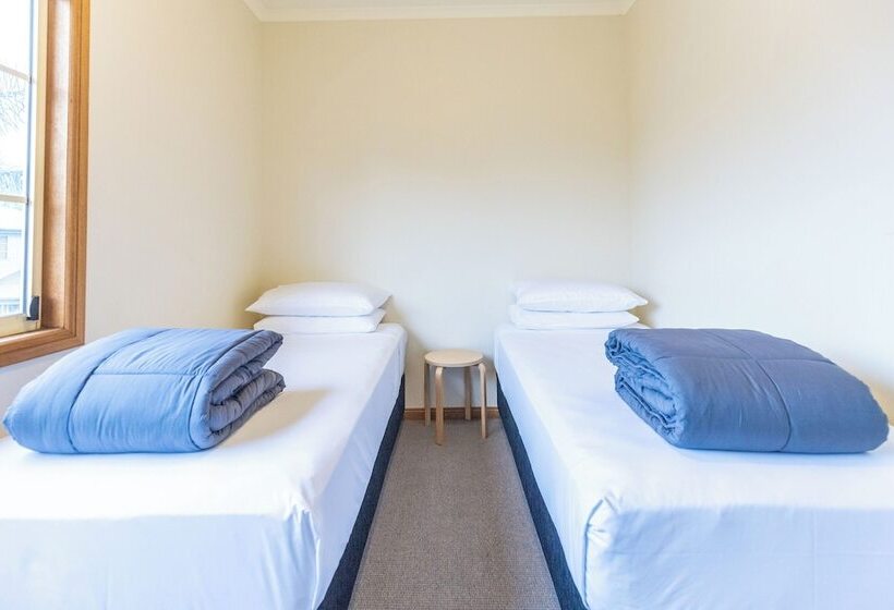 בית מלון כפרי Nrma Ballarat Holiday Park