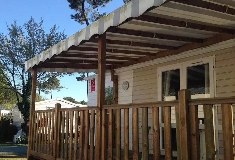 Отель Plaisirs Nature à La Pignade