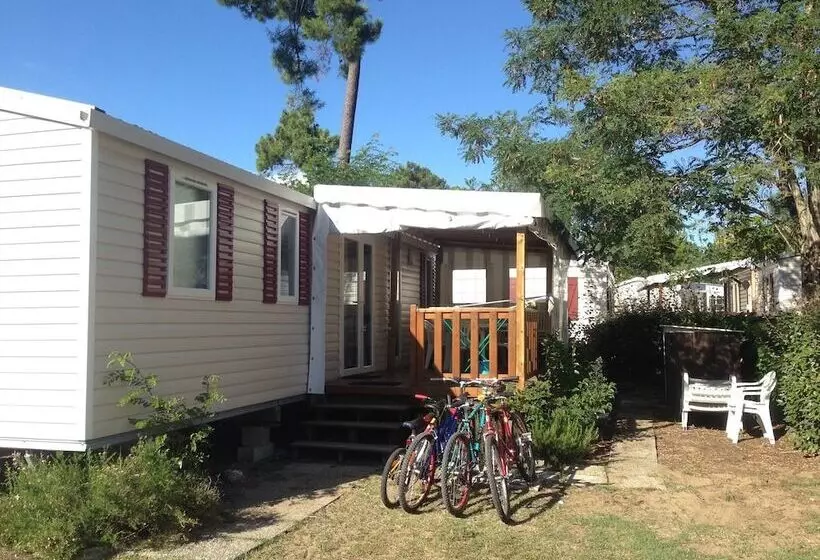 Отель Plaisirs Nature à La Pignade