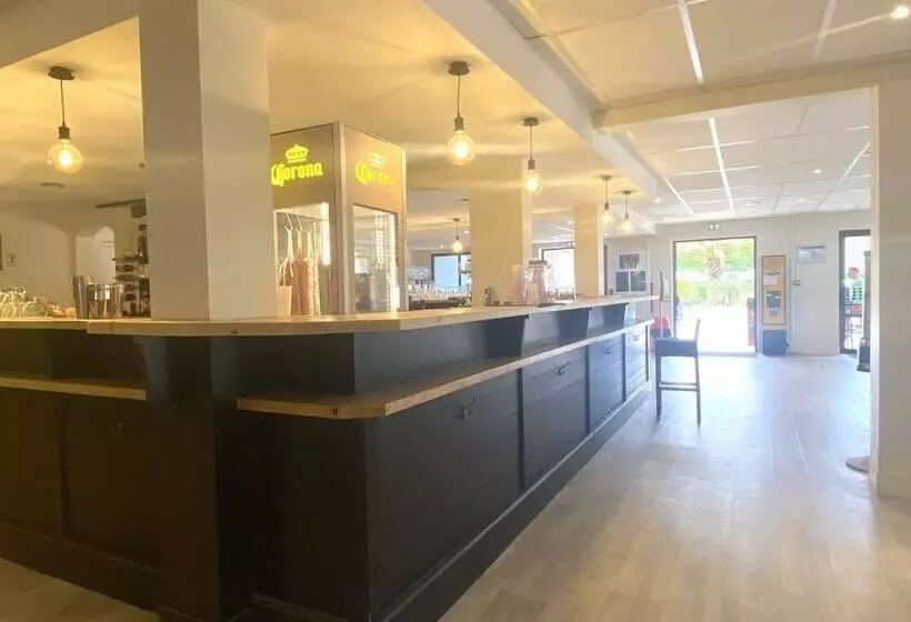 Отель Plaisirs Nature à La Pignade