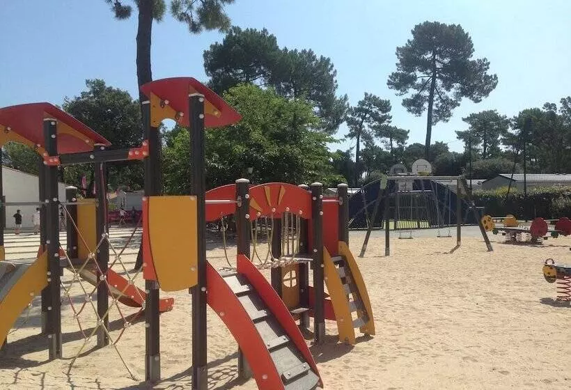 Отель Plaisirs Nature à La Pignade