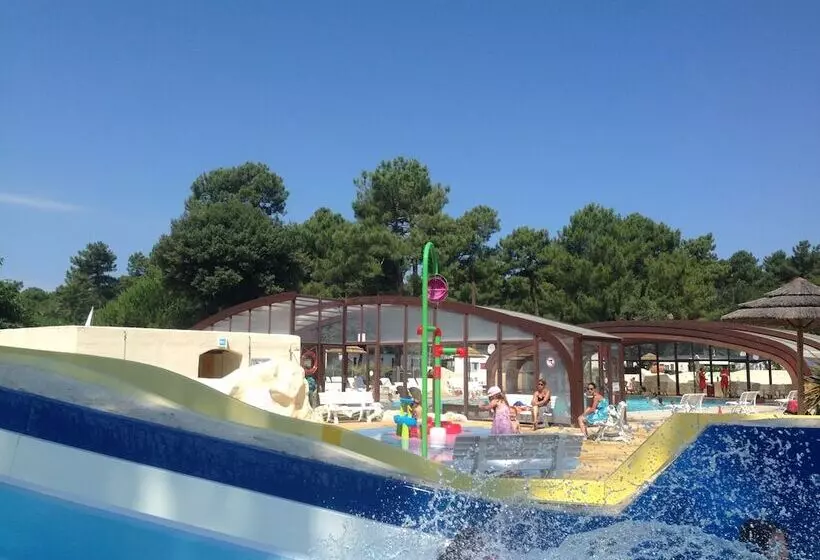 Отель Plaisirs Nature à La Pignade