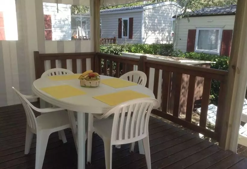 Отель Plaisirs Nature à La Pignade