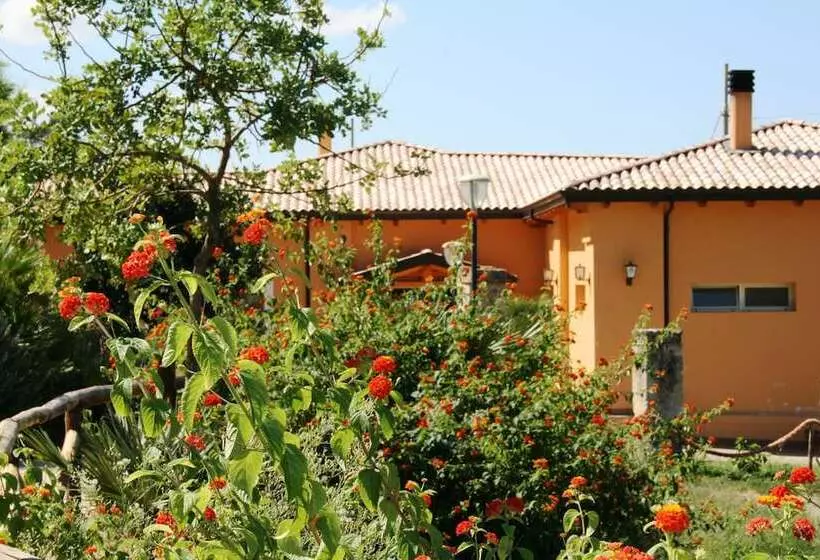 هتل Pietre Bianche