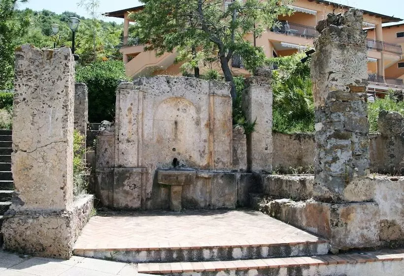 هتل Pietre Bianche