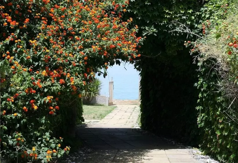 هتل Pietre Bianche