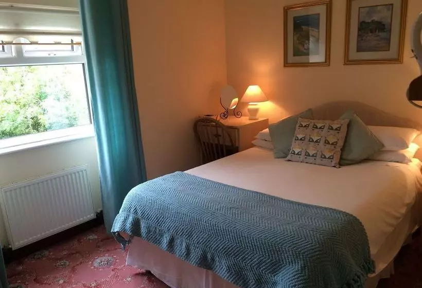 Пансион Moat Lodge