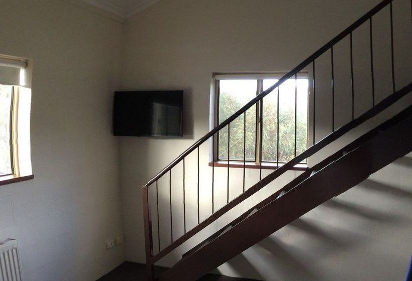 بنسيون Summit Ridge Alpine Lodge