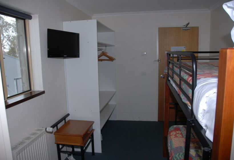 بنسيون Summit Ridge Alpine Lodge