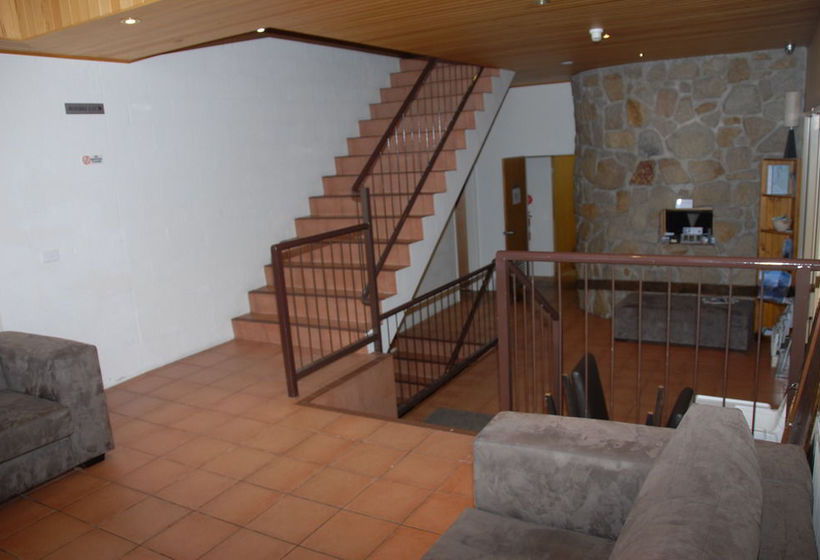 بنسيون Summit Ridge Alpine Lodge