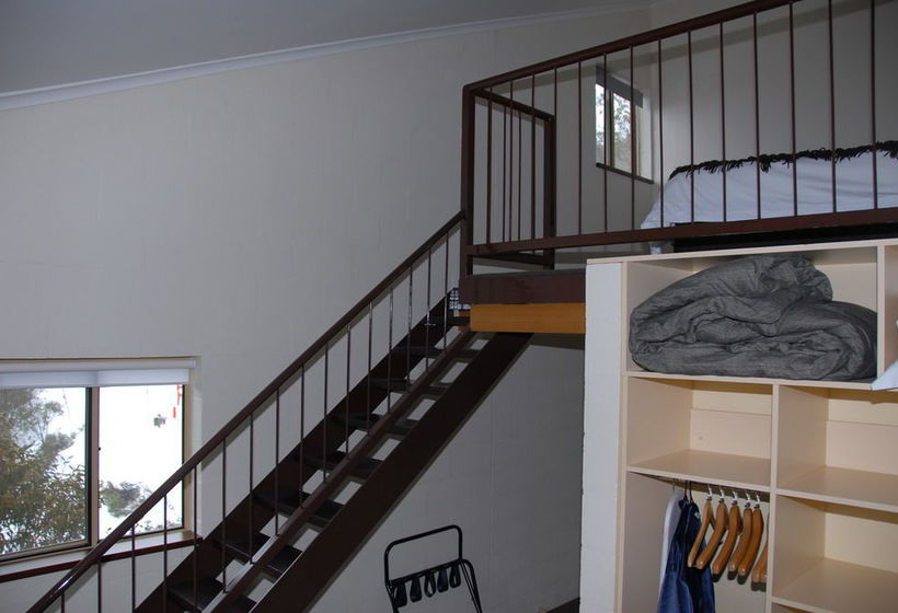 بنسيون Summit Ridge Alpine Lodge