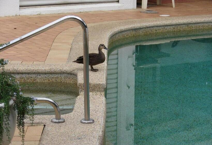 Portside Noosa Waters