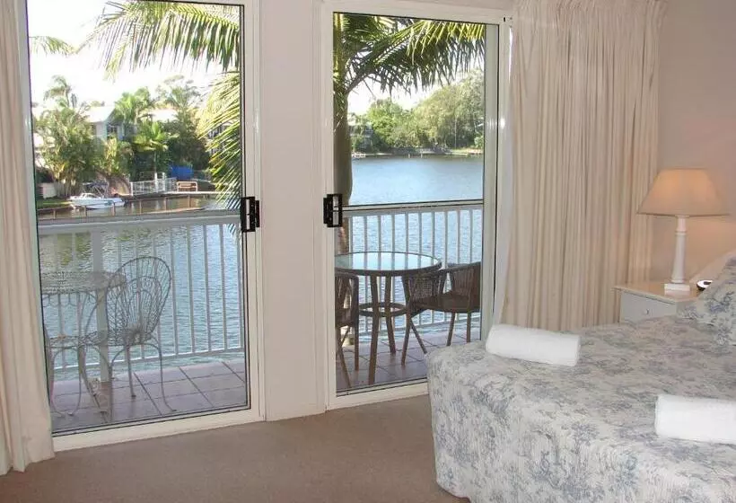 Portside Noosa Waters