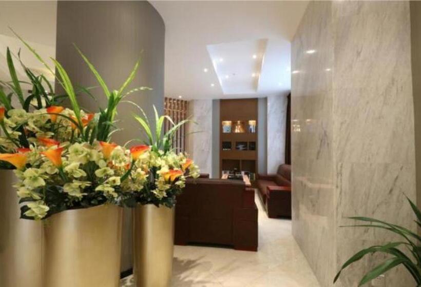 호텔 City Comfort Inn Wuhan Hankou Jiangtan