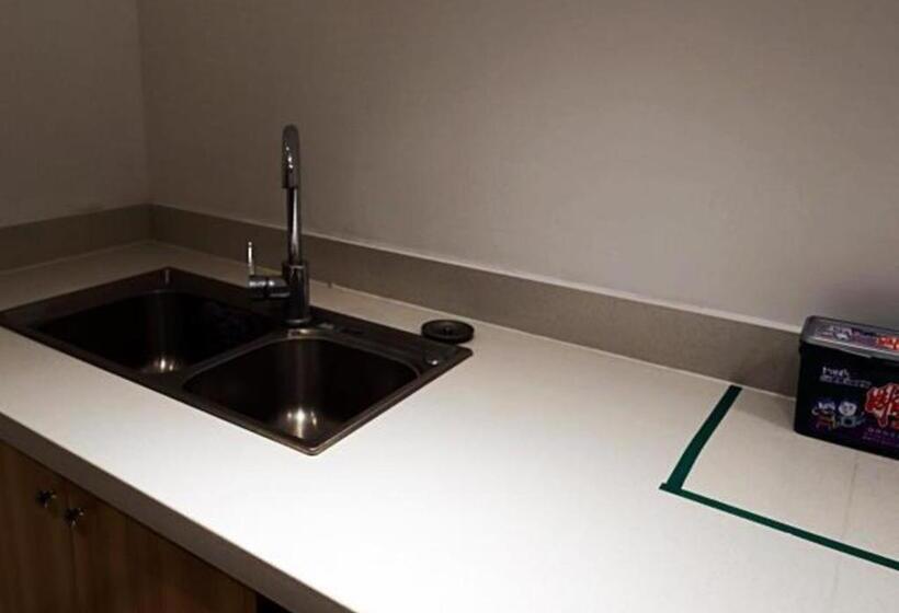 호텔 City Comfort Inn Wuhan Hankou Jiangtan