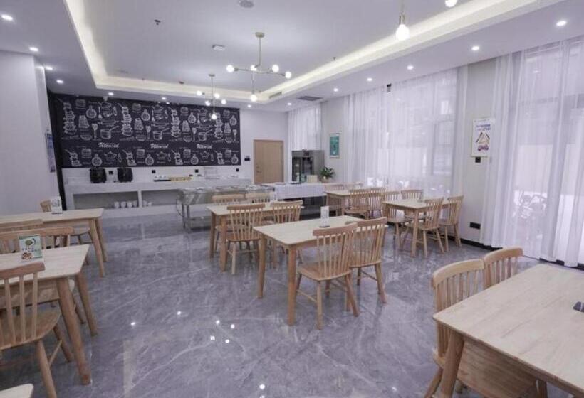 فندق Green Tree Inn Express Weifang Zhucheng Longyuan Shangcheng