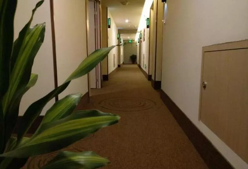 Hotelli Greentree Inn Xuancheng Jingxian Wannan First Street Express