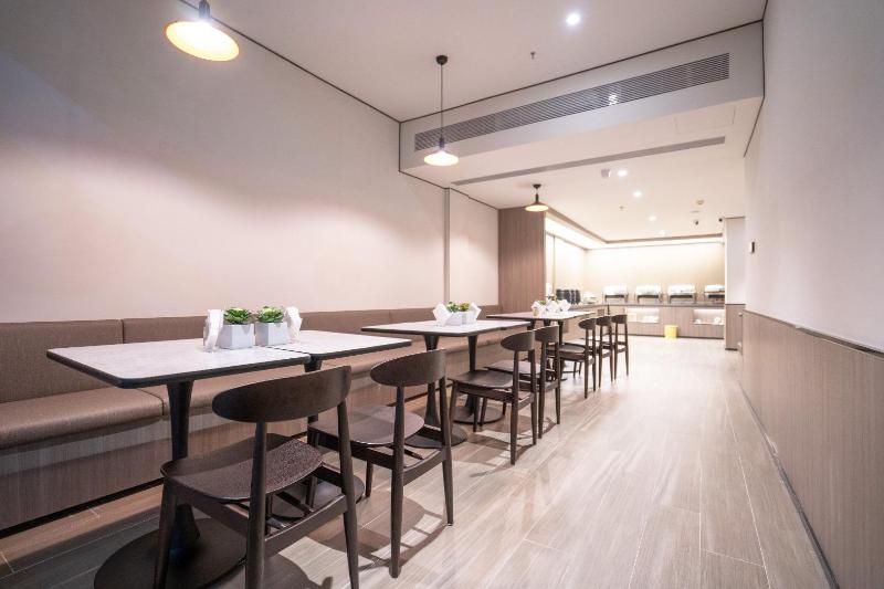 Otel Hanting  Taizhou Luqiao Passenger Terminal Center