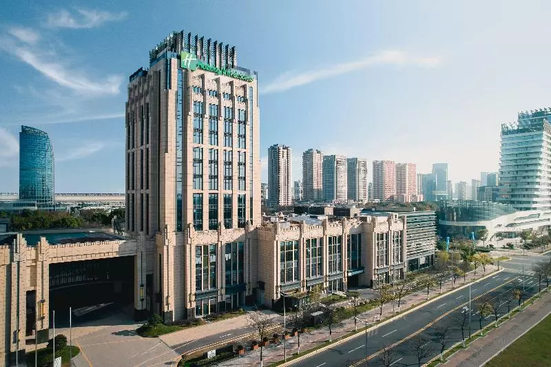 Holiday Inn & Suites Kunshan Huaqiao, An Ihg Hotel F1 Racing Preferred