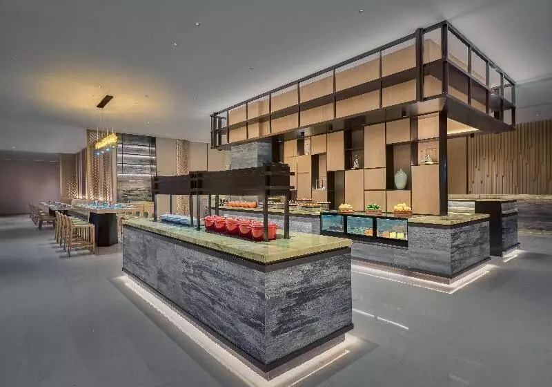 Holiday Inn & Suites Kunshan Huaqiao, An Ihg Hotel F1 Racing Preferred