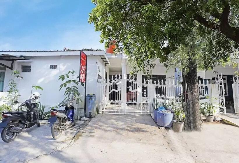 Hotelli Zein House By Oyo Rooms