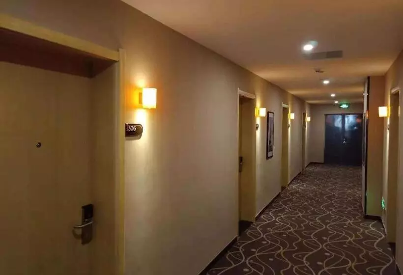 Hotelli 7 Days Premium·xingtai Zhongxing West Street Gushun