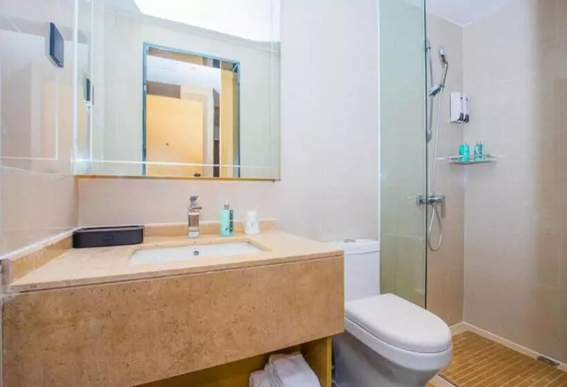 ホテル City Comfort Inn Heyuan Jianji Shopping Center Wanda