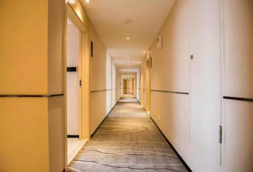 ホテル City Comfort Inn Heyuan Jianji Shopping Center Wanda