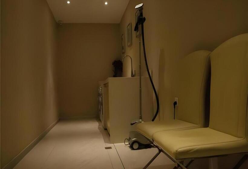 Hotel City Comfort Inn Wuhan Pangxiejia Metro Station