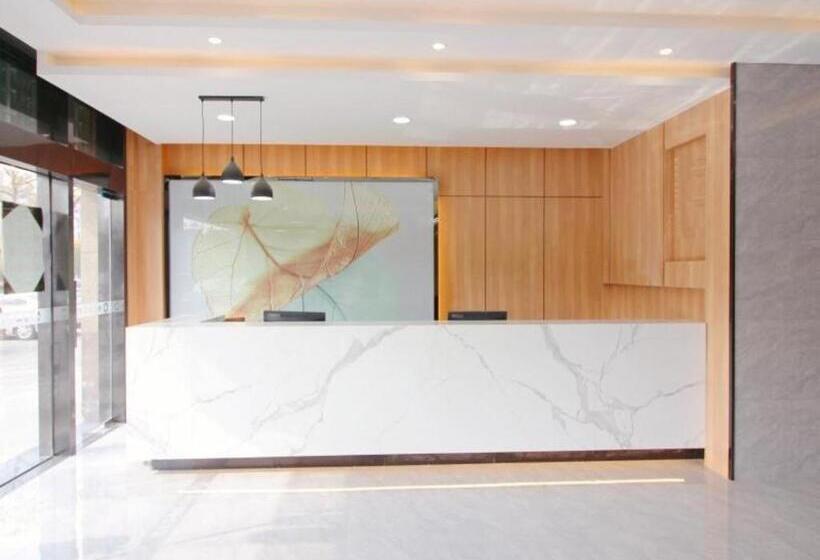 Hotel Greentree Inn Express Zhangjiagang Hexing Town Shazhou Professional Institue Of Technology