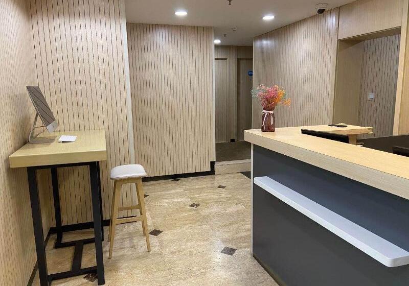 Hotel Hanting Shanghai People S Square Fuzhou Road