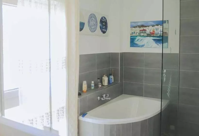 Bed and Breakfast Amd Chalet