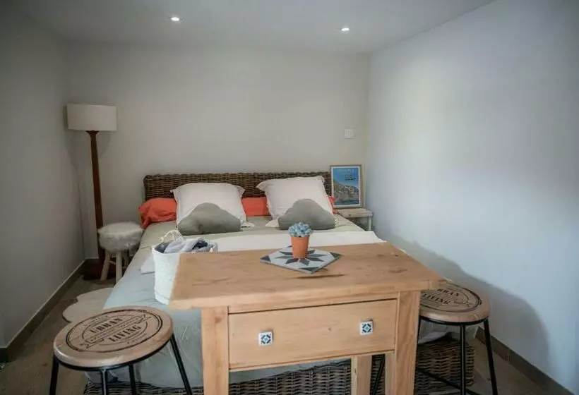 Aamiaismajoitus (B&B) Chambre Folle Avoine