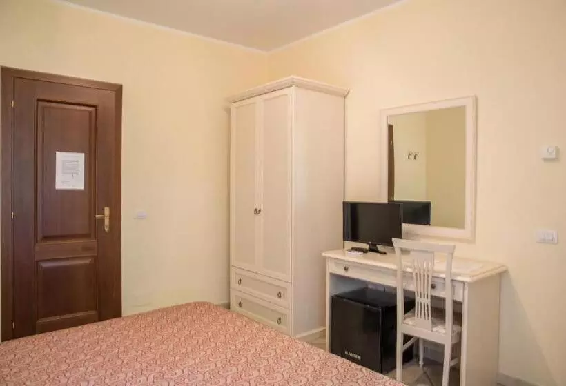 Aamiaismajoitus (B&B) L Infinito