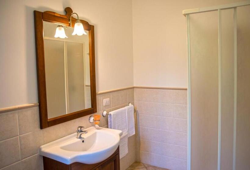 ベッドアンドブレックファースト L Infinito