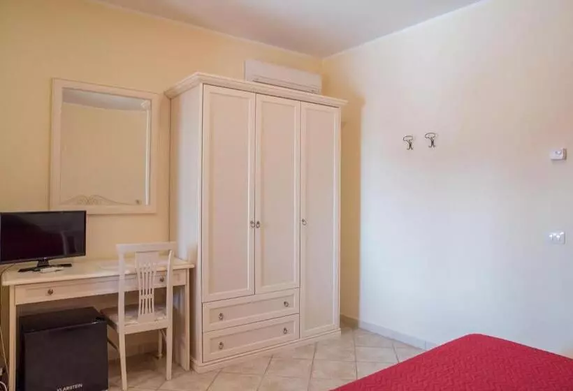 Aamiaismajoitus (B&B) L Infinito