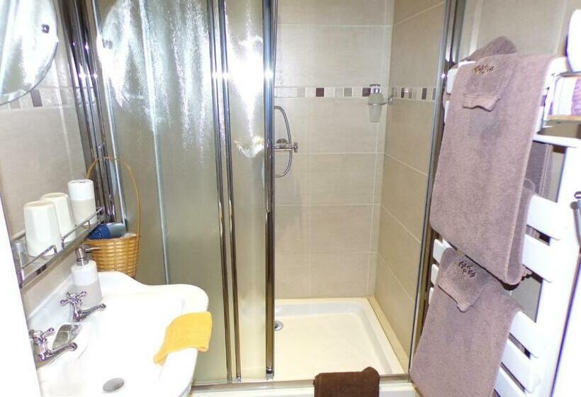 Bed and Breakfast La Tourelle Des Echelles